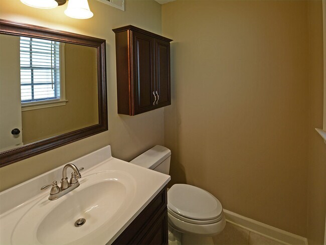 Building Photo - 3 bed, 1.5 bath in Bartlett