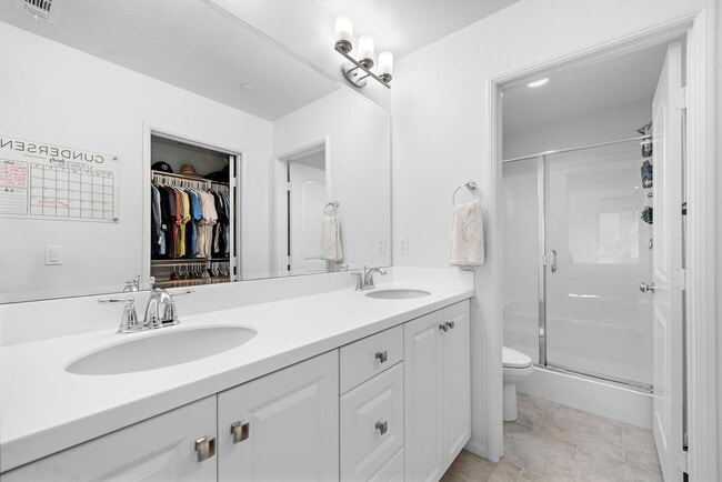 Building Photo - 2325 Verano Wy.