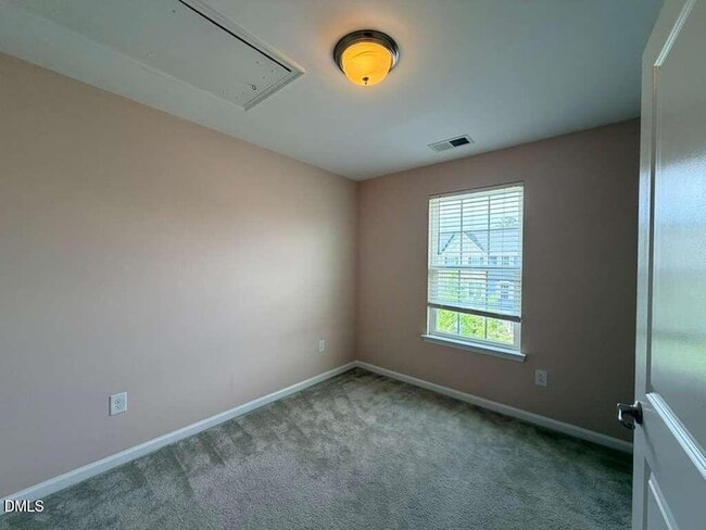 Building Photo - 112 Brier Summit Pl
