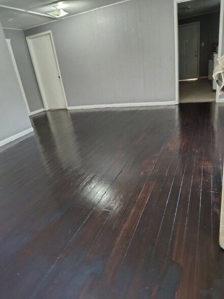 Building Photo - 138 Dorie St