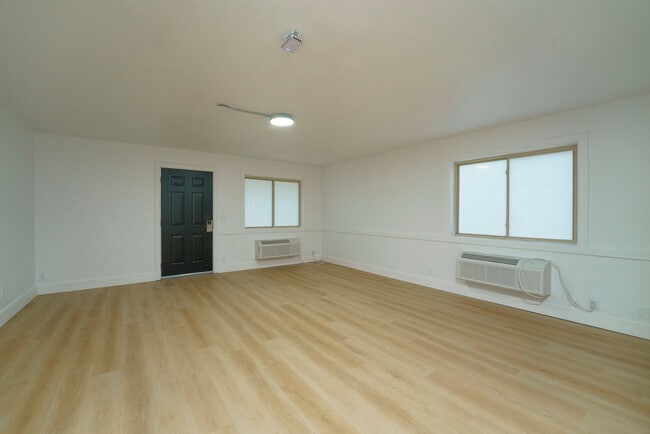 Building Photo - ArTex Commons