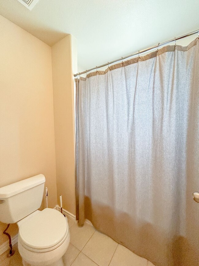 Building Photo - Central Park Home For Rent