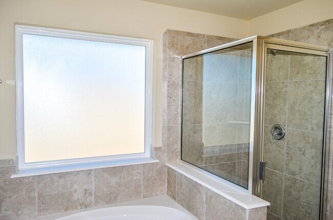 Building Photo - 3550 Paganini Pl