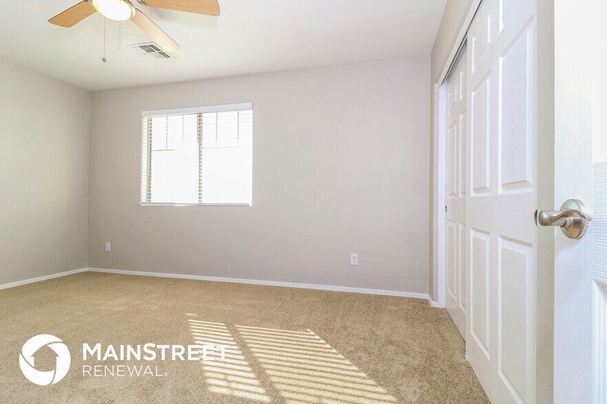 Building Photo - 10760 W Overlin Ln
