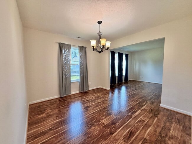 Building Photo - 1012 Antioch Cir