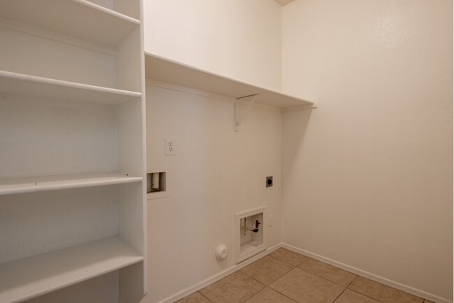 Building Photo - 4Bed/2Bath House in Maricopa! Move-In Ready on 11/12/2026!