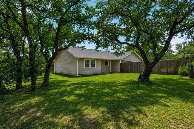 Building Photo - 15302 Cavalier Canyon Dr