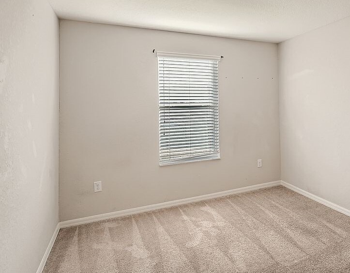 Building Photo - 27515 Desert Willow Way