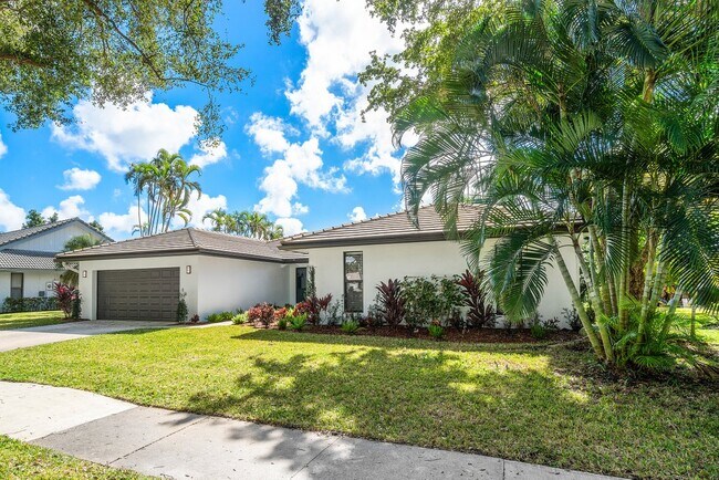 Building Photo - 3432 Pine Haven Cir