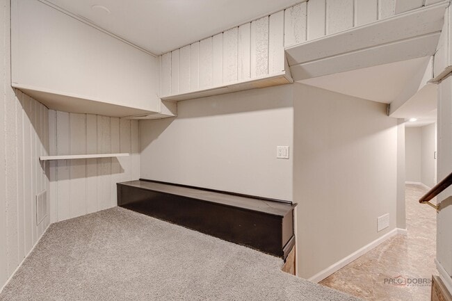 Building Photo - 4021 W Estes Ave