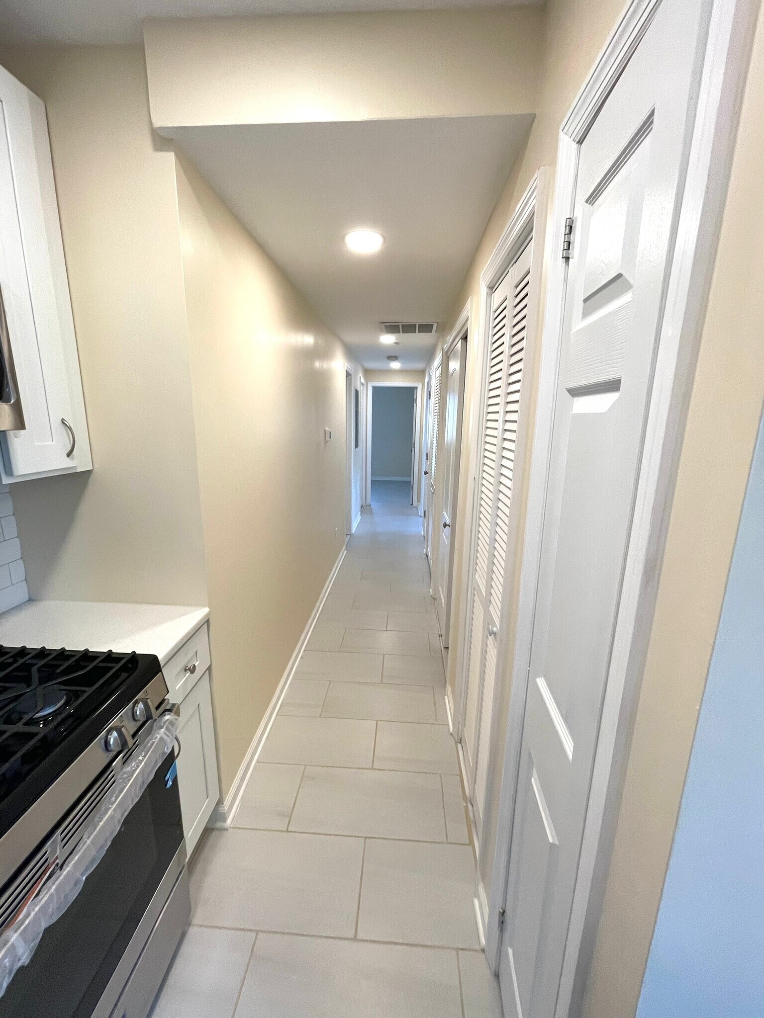 hallway - 619 Union Ave