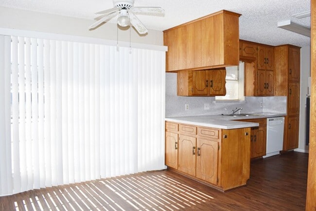 Building Photo - Great 4-2-2 in North Richland Hills, Bridv...
