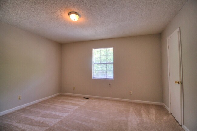 Building Photo - 1306 Marne Ave