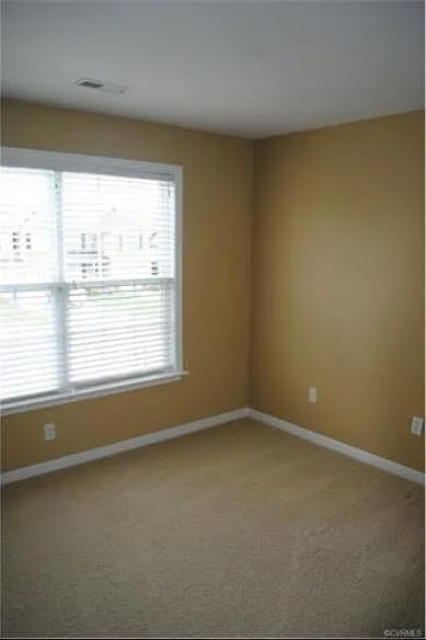 Building Photo - 801 Parkland Pl