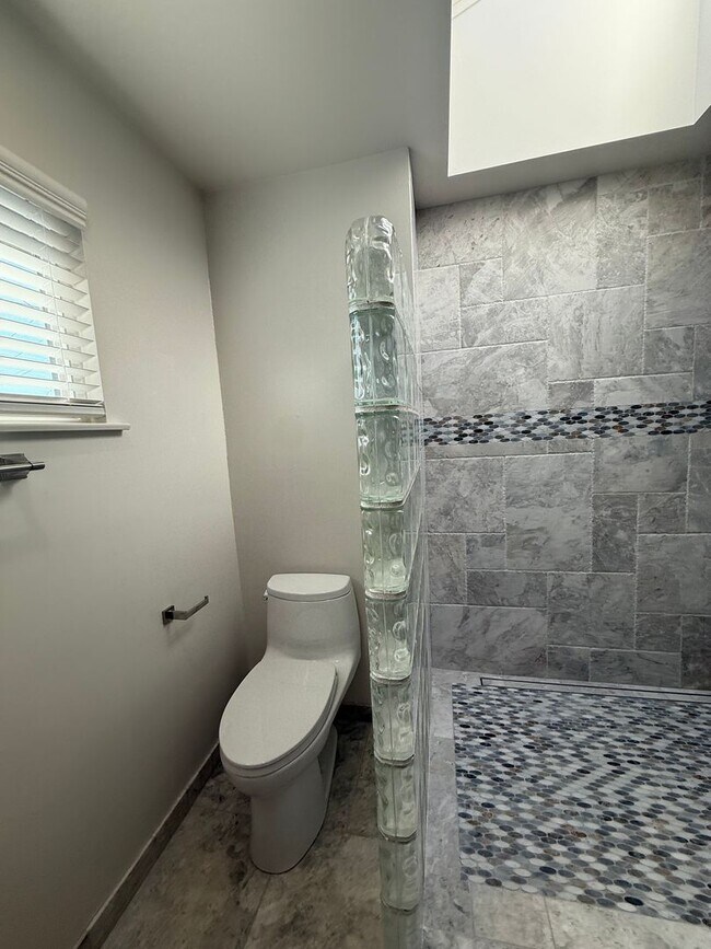 Building Photo - Panoramic Ocean View Home in Aptos! Move in incentive!