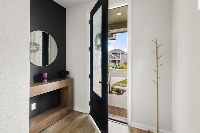 Building Photo - 217 McCrae Dr