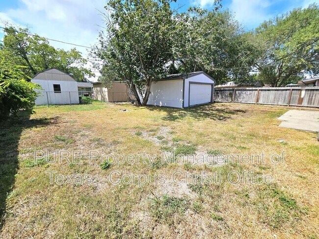 Building Photo - 4833 Mokry Dr