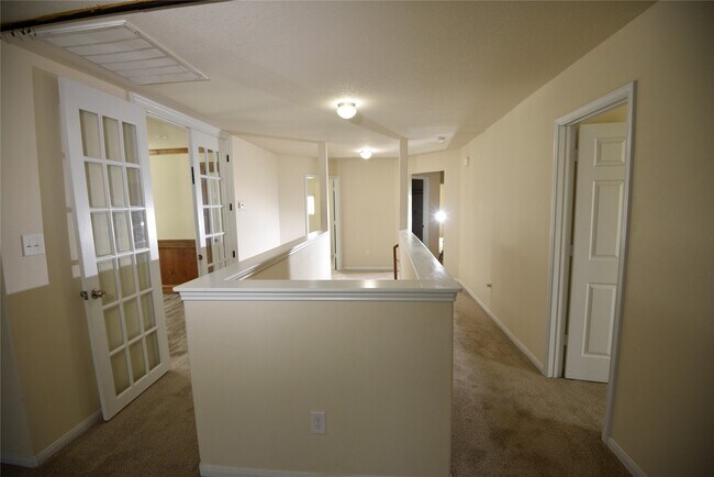 Building Photo - 9997 Hyacinth Way