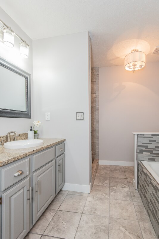 Building Photo - 1902 Cheyenne Dr