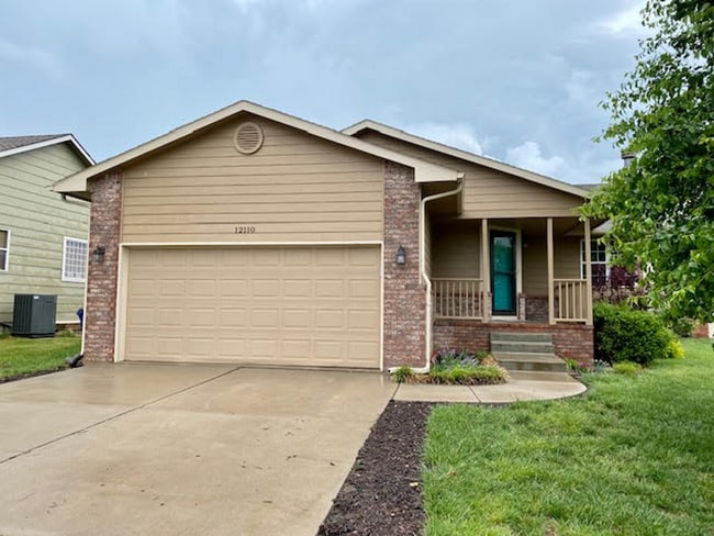 Primary Photo - 4 bedroom/3 bath house (12110 E Laguna)