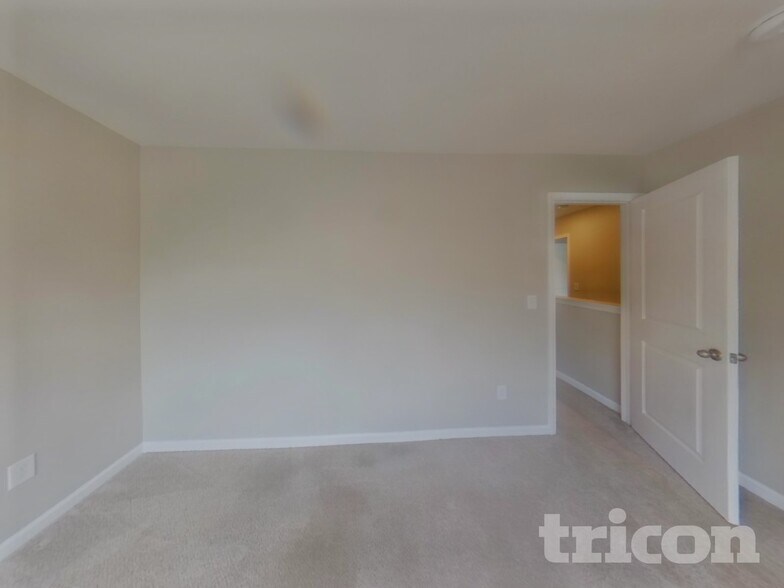 Building Photo - 283 Millen Dr