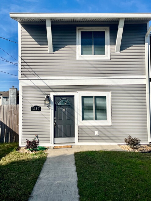 Building Photo - 3117 Debra Blvd