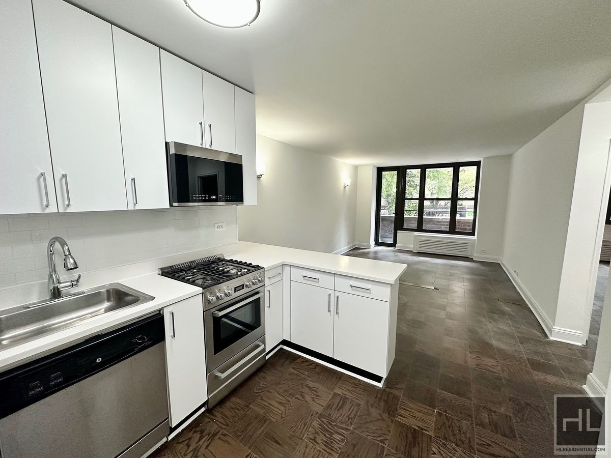 Building Photo - EAST 35 STREET