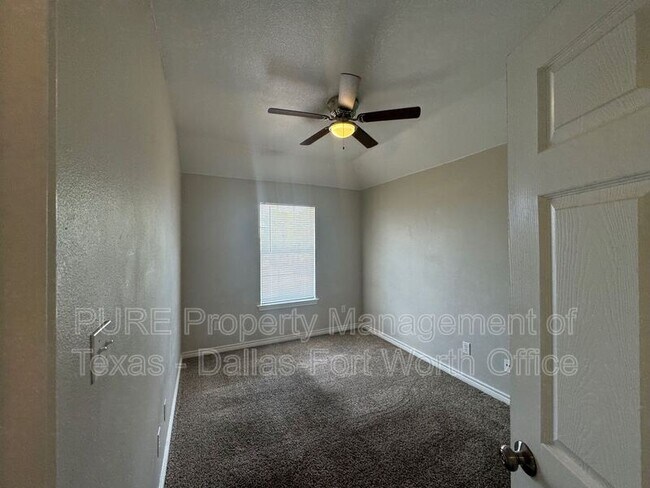 Building Photo - 4000 Cottage Park Ct
