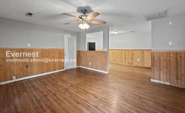 Building Photo - 4517 Sunday Dr