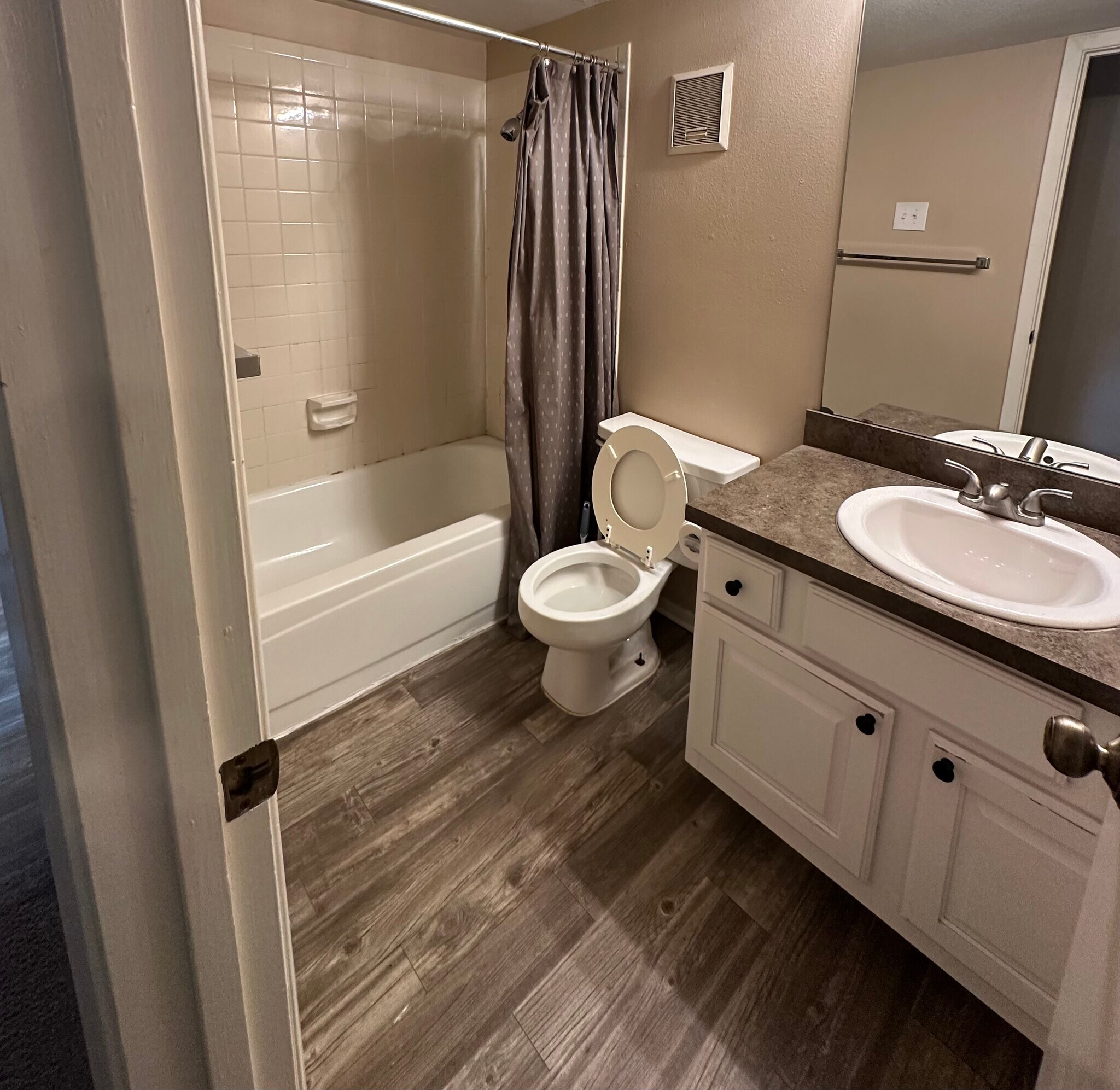 Bathroom 2 - 218 North Texas