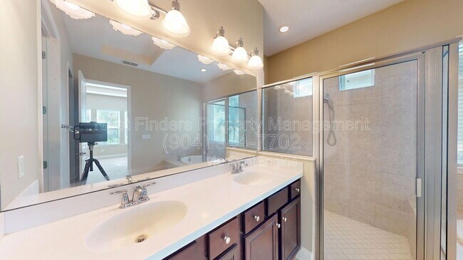 Building Photo - 14994 Venosa Cir