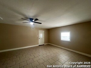 Building Photo - 4018 Sunrise Creek Dr