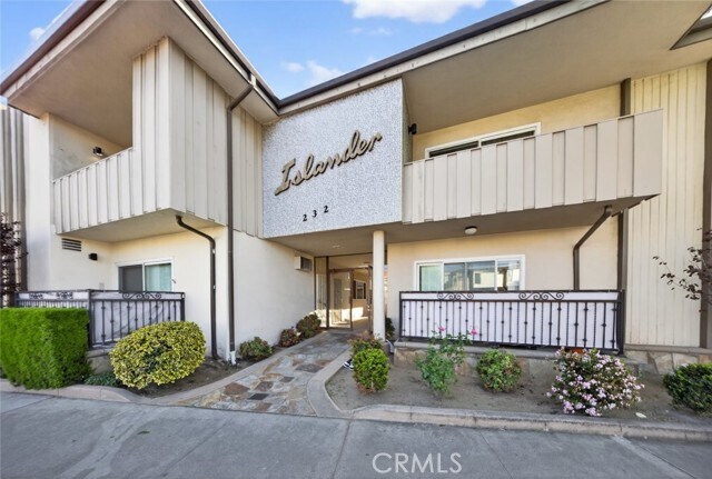 Building Photo - 232 N Verdugo Rd