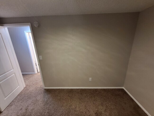 Building Photo - 5155 Quinella Ct