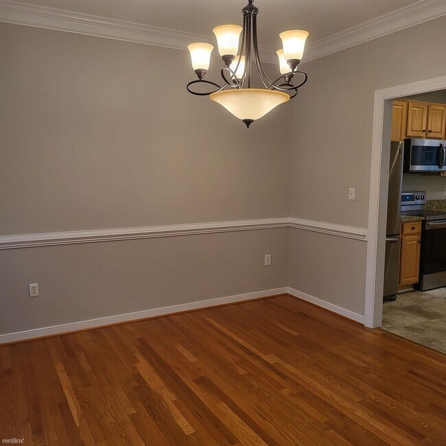 Building Photo - 4 br, 2.5 bath House - 12302 Hillcreek Circle