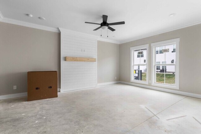 Building Photo - 166 Sango Dr