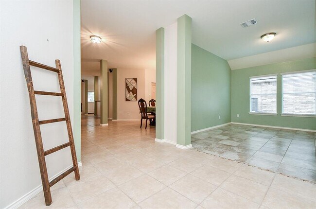 Building Photo - 21126 N Yellow Bud Ct