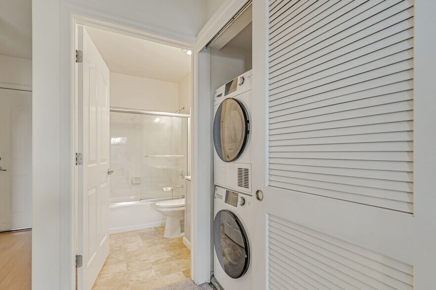 Building Photo - 3128 Loma Verde Dr