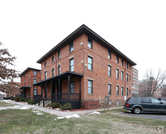 Building Photo - Imlay Apartments