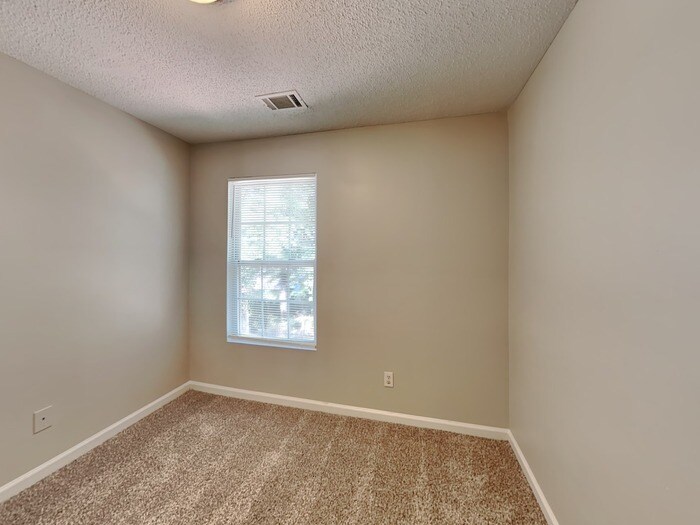 Building Photo - 50 Crestfield Cir