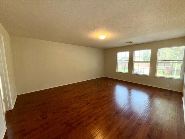 Building Photo - 14954 Sugar Peak Dr