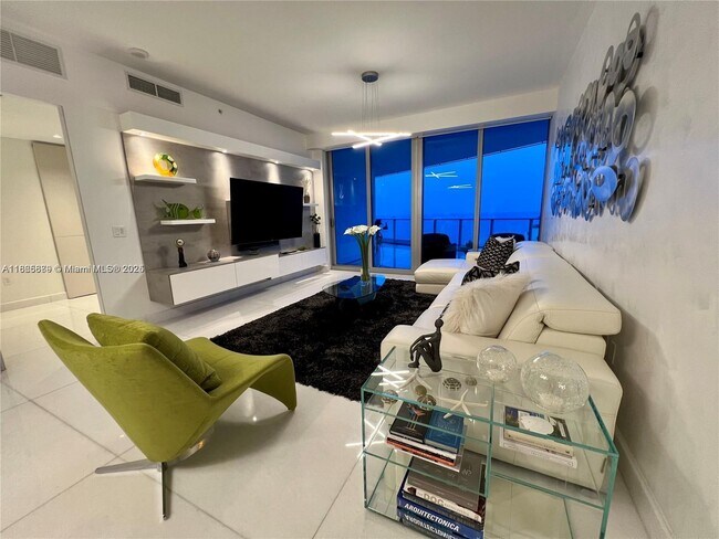 Building Photo - 701 N Fort Lauderdale Beach Blvd