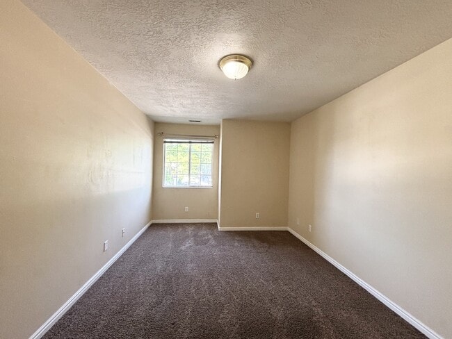 Building Photo - 1311-1200 1200 W