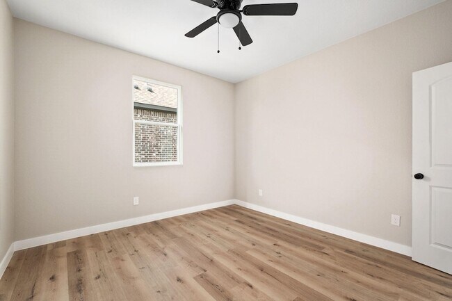 Building Photo - 110 Brooks Dr