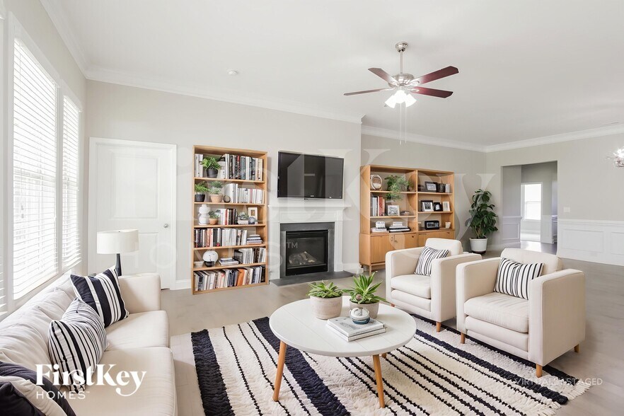 Building Photo - 3817 Norman View Dr