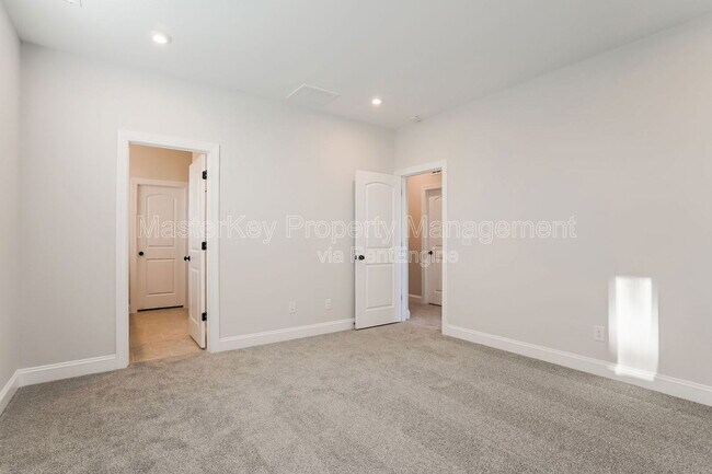 Building Photo - 360 Murray Grey Ln