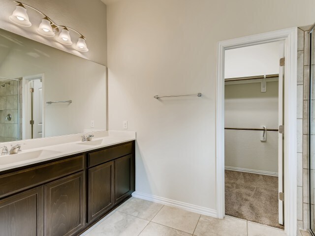 Building Photo - 13827 Quiet Fox Ln