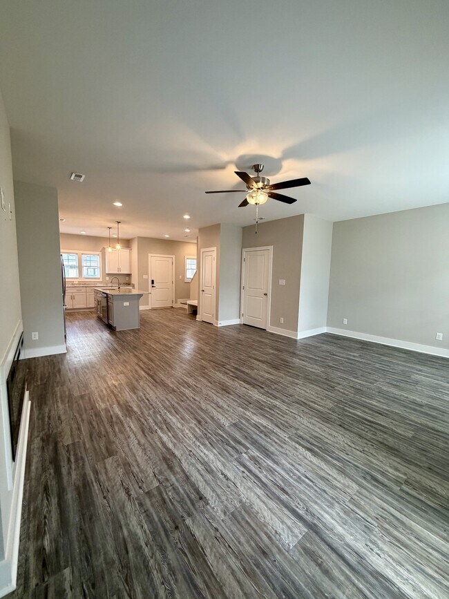 Building Photo - 52 Cuddington Ln
