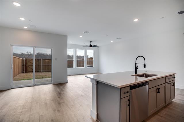 Building Photo - 8925 Enclave Wy