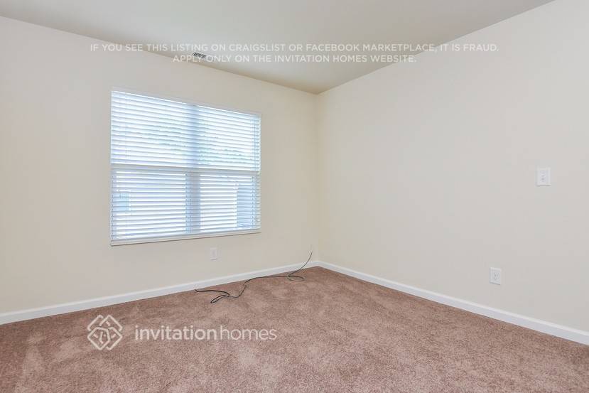 Building Photo - 251 Chadford Pl